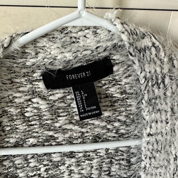 Soft fluffy cardigan - Picture 5 of 5